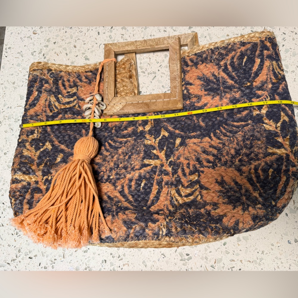 Boho Woven Bag with Tassel Seashells and Wooden Handles Reusable Tote
